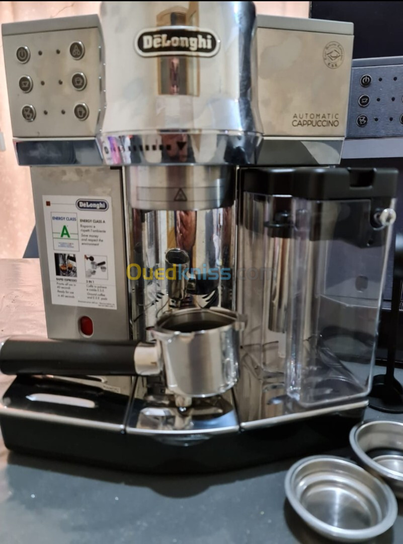 Delonghi machine a caffe ec850m