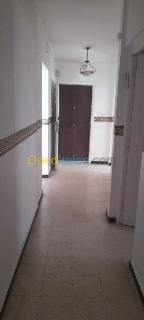 Location Appartement F03 Alger Les eucalyptus