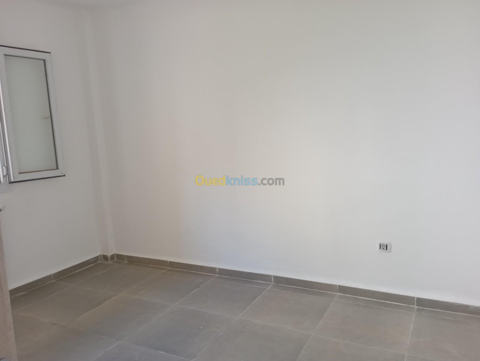 Location Appartement F3 Boumerdès Corso