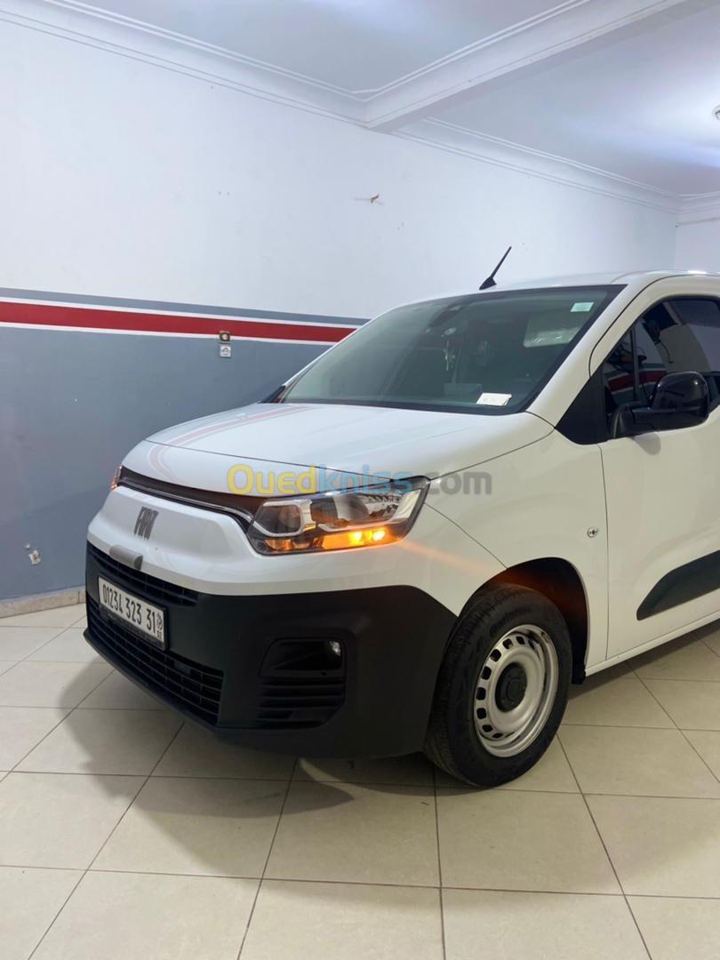 Fiat Doblo 2023 Italie