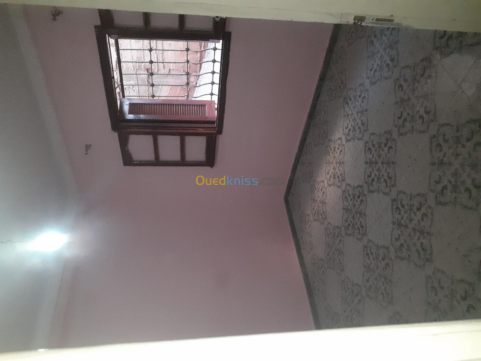 Location Appartement F2 Tipaza Khemisti