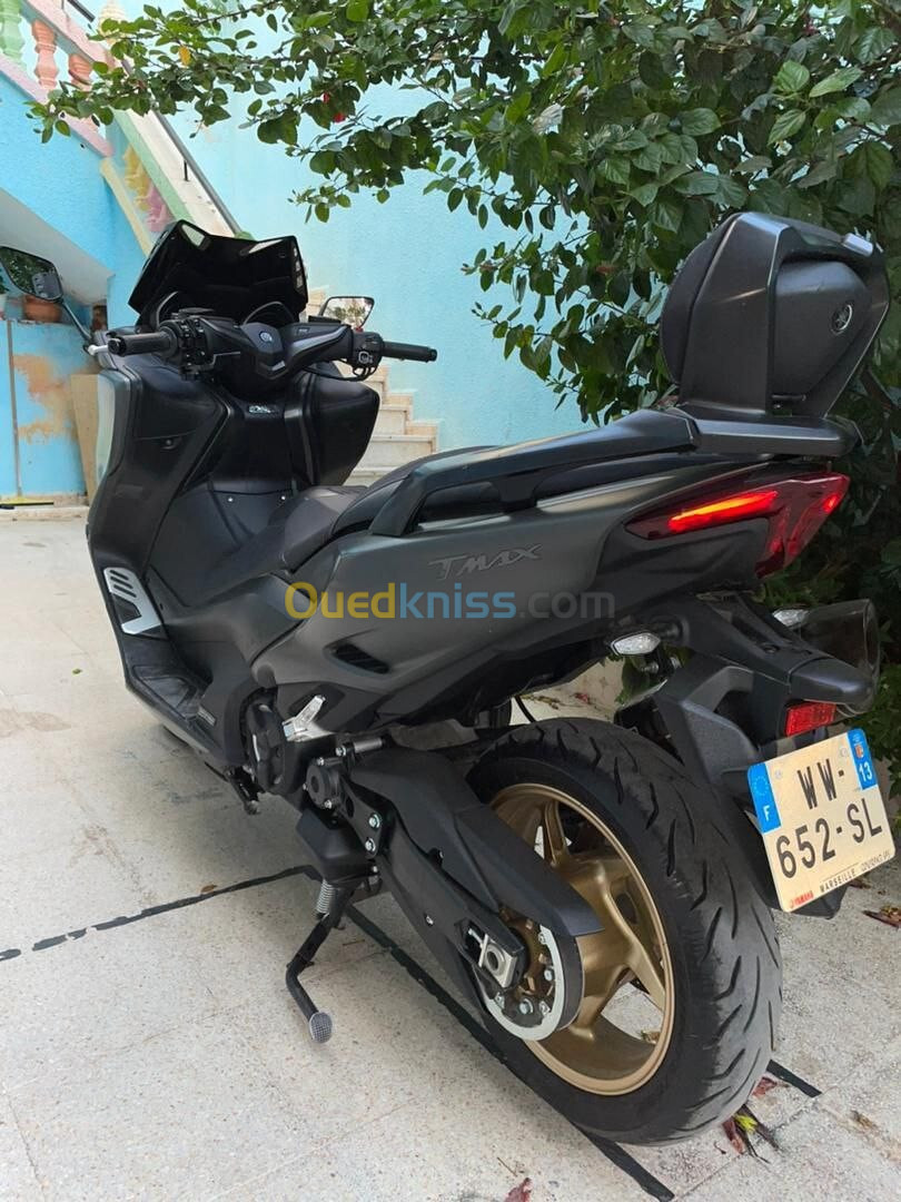 YAMAHA Tmax tech Max 2022