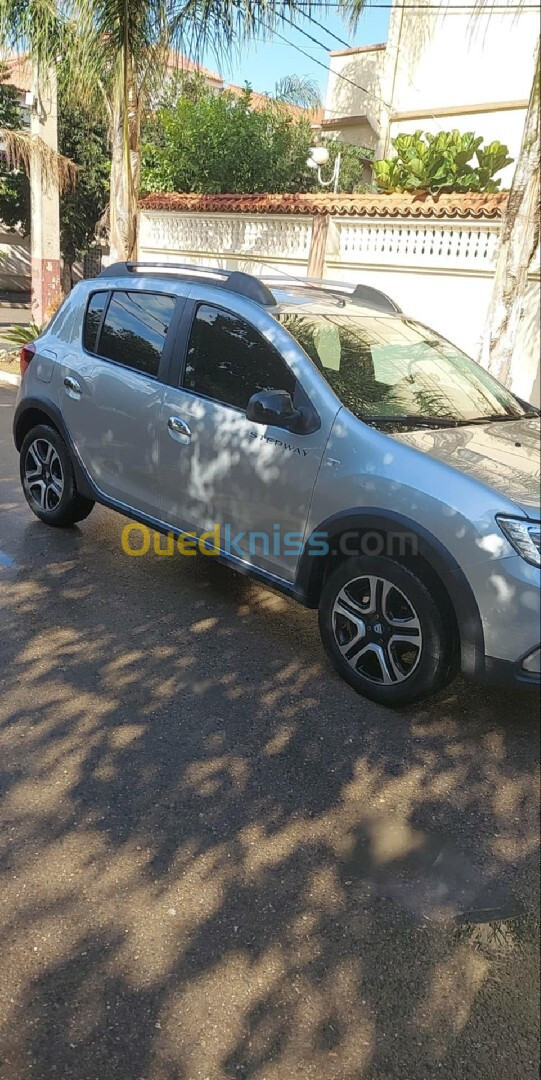 Dacia Sandero 2021 Stepway PRIVILEGE