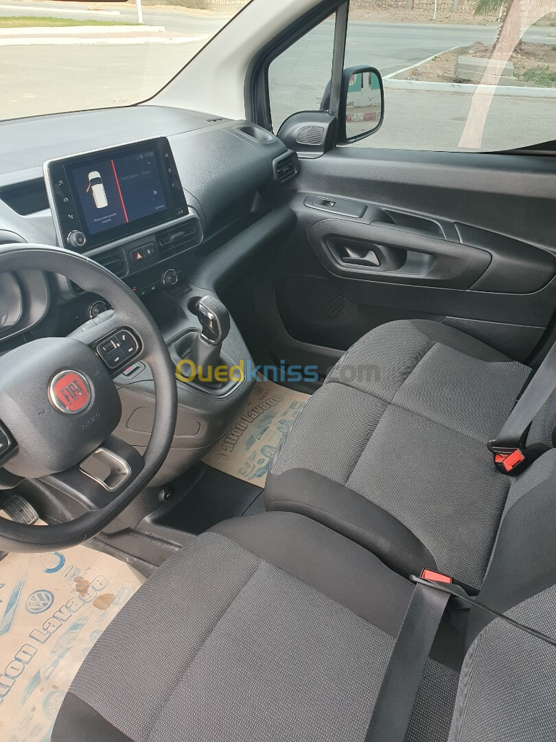 Fiat Doblo 2023 Italie