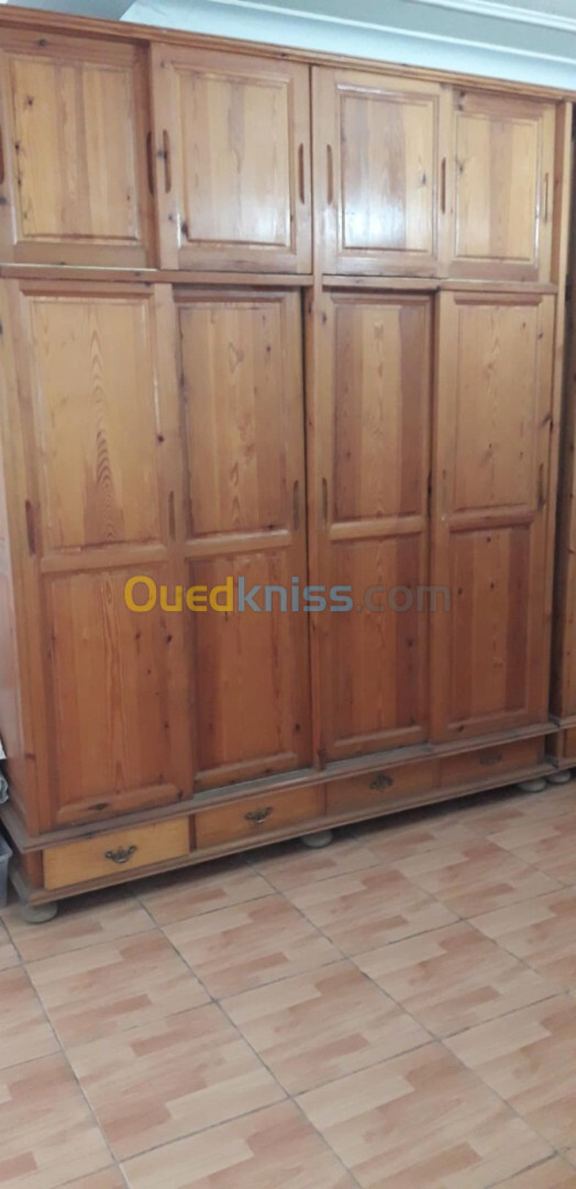 Armoire 4 portes 