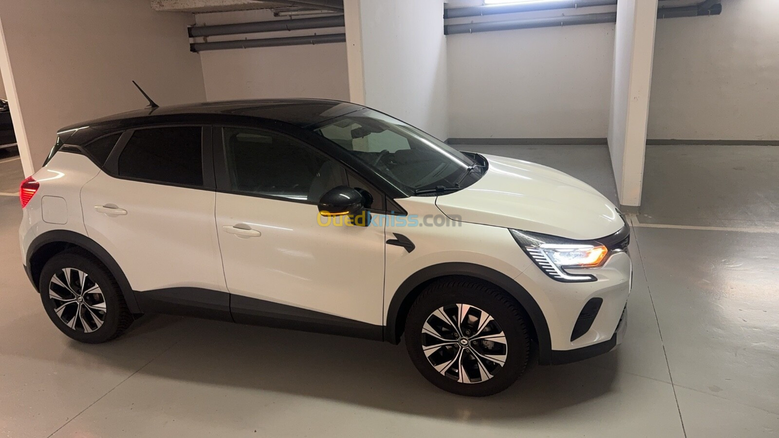 Renault Captur gpl 2023 Blanc nacrée caméra radars avant arrière