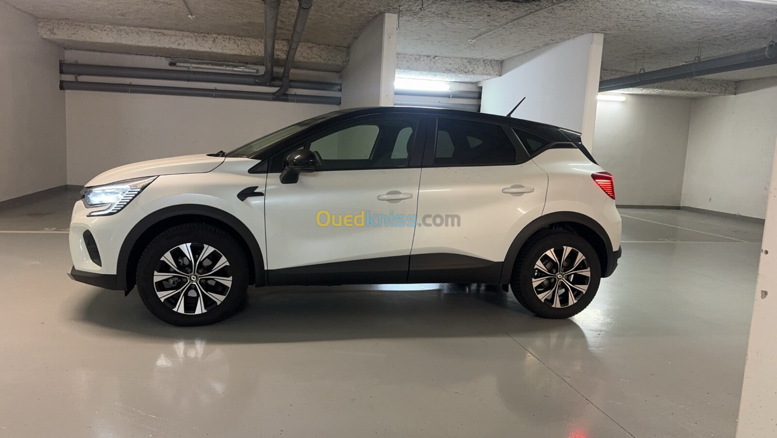 Renault Captur gpl 2023 /clio 2021 Blanc nacré