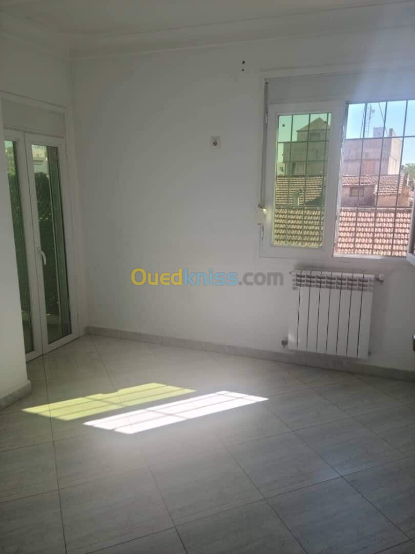 Location Appartement F4 Alger Kouba