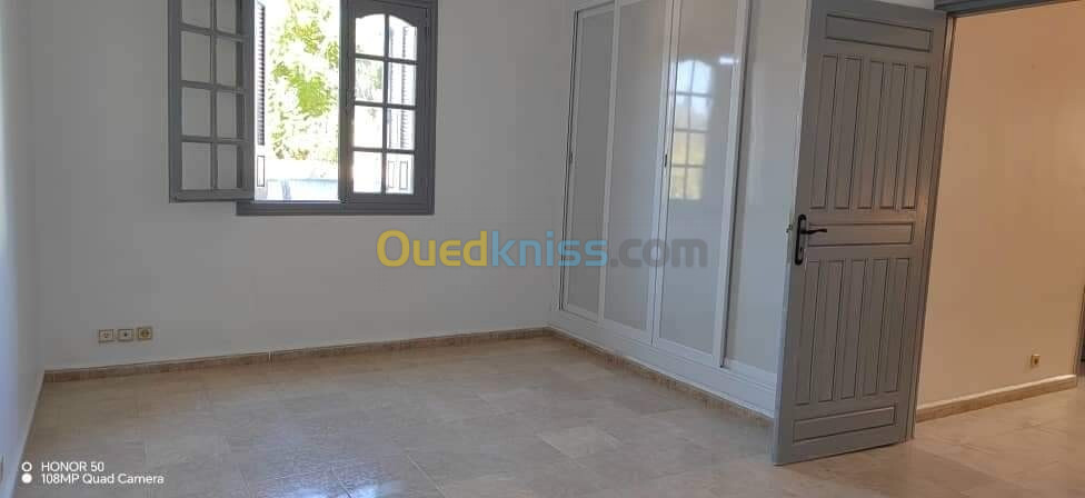 Location Niveau De Villa F5 Alger Hydra