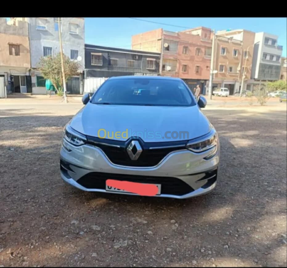 Renault Megane 4 2022 1.0  115 ch