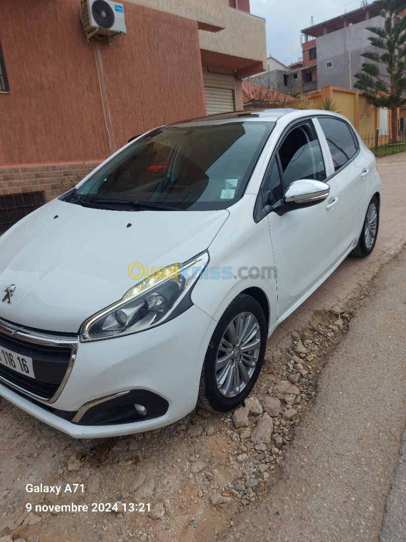 Peugeot 208 2016 Allure Facelift