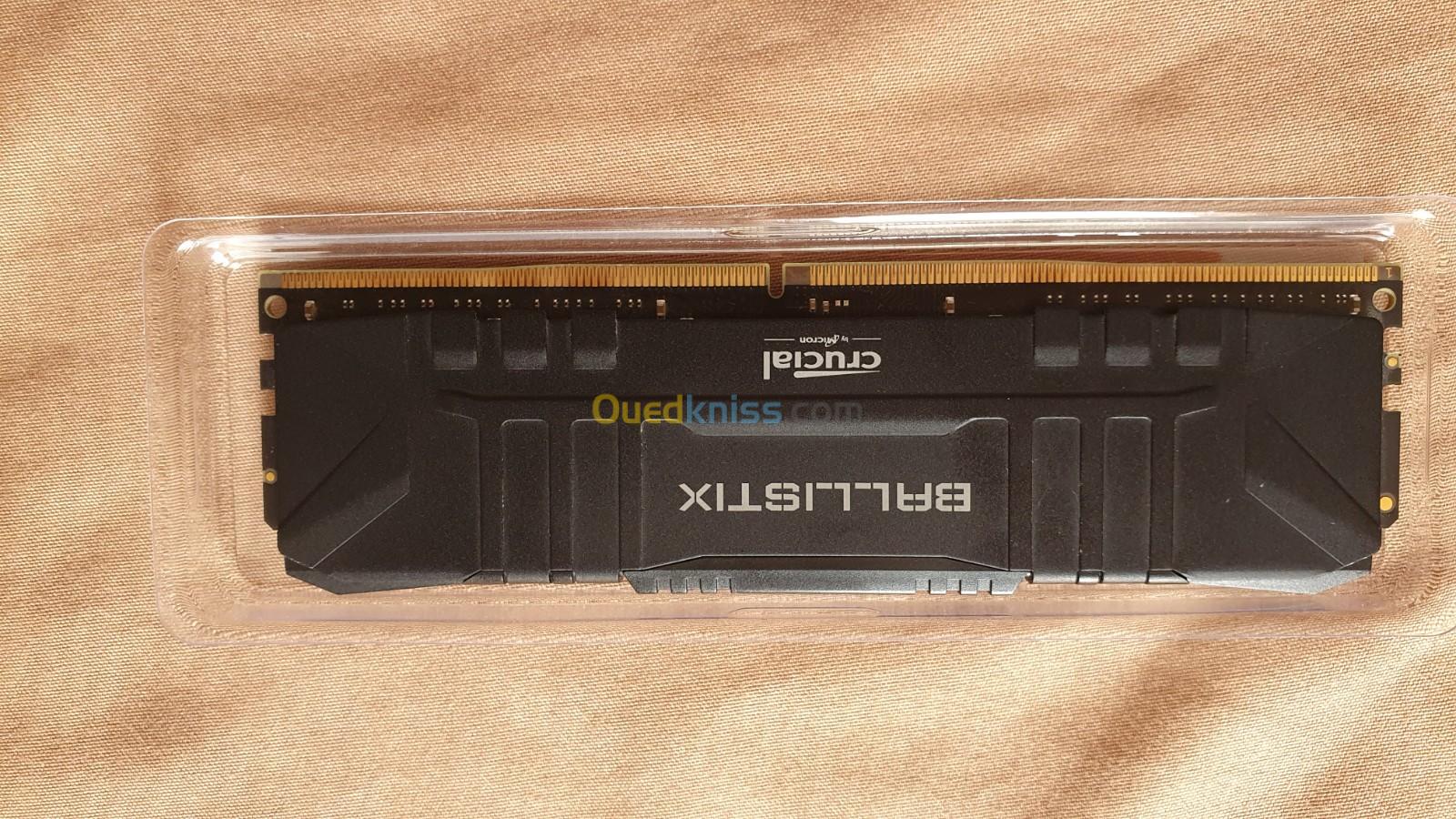 CRUCIAL Ballistix DDR4 3000Mhz 16G