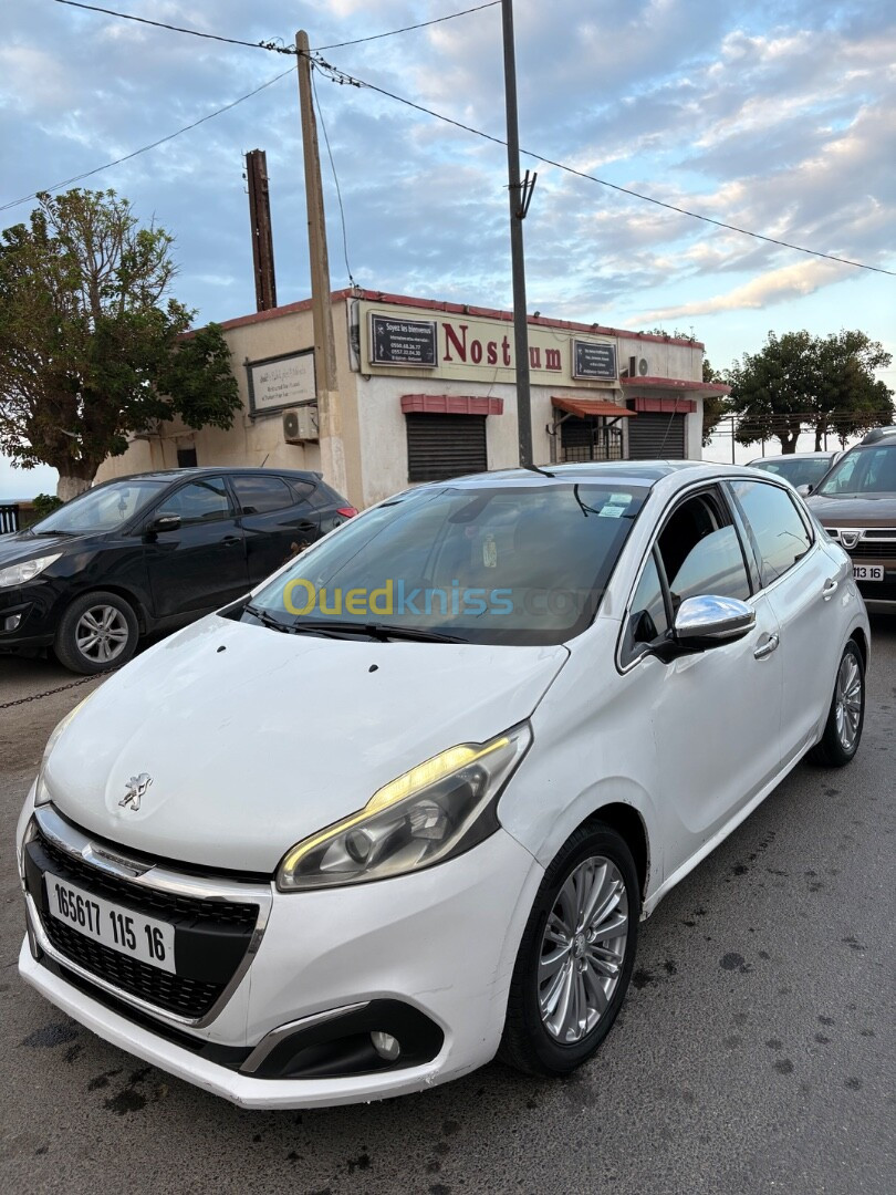 Peugeot 208 2015 Allure Facelift