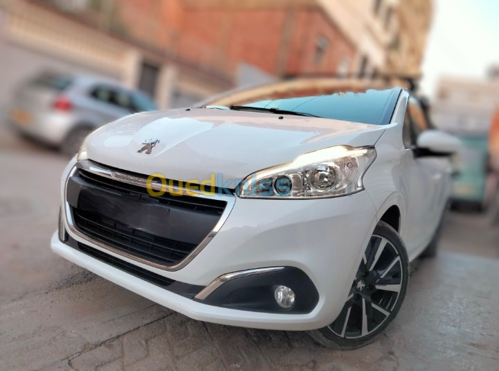 Peugeot 208 2013 e-hdi 115ch