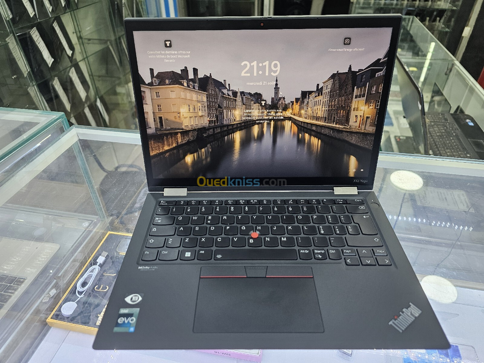 Thinkpad x13 Yoga Gen 3 i5 12eme 16G/256  (10 Cores, 12 Threads 12 MB Cache) TACTILE