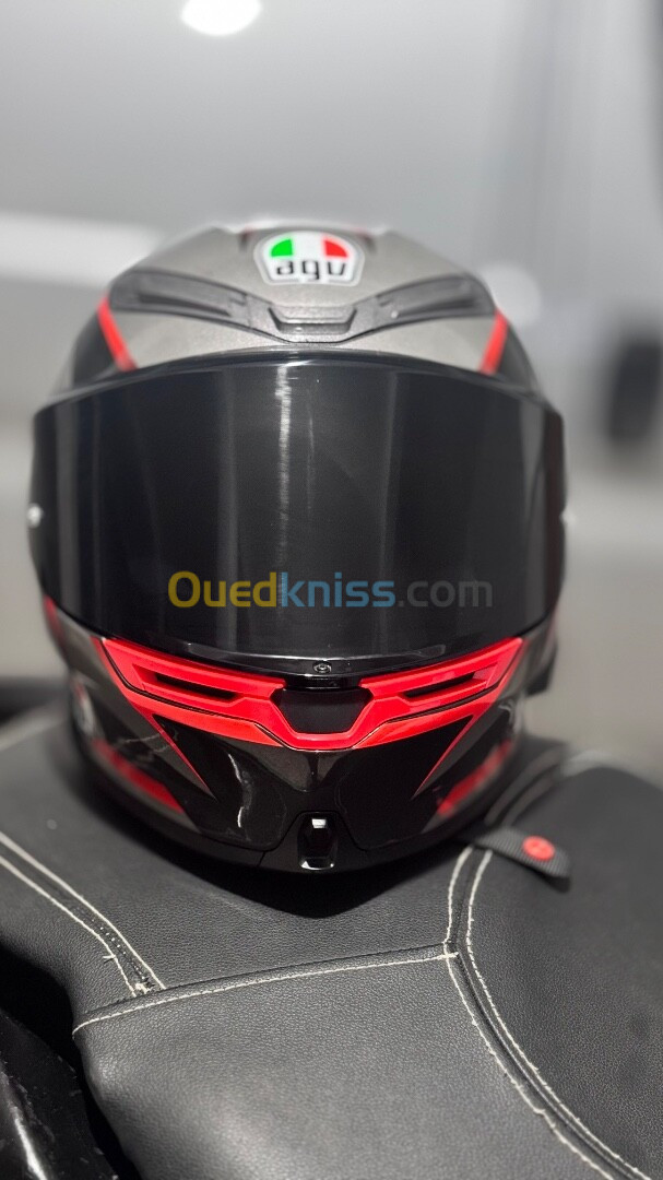 Casque agv k6s