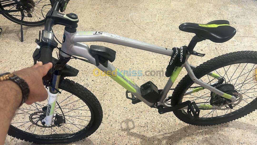 Vélo électrique Decathlon E-ST 520