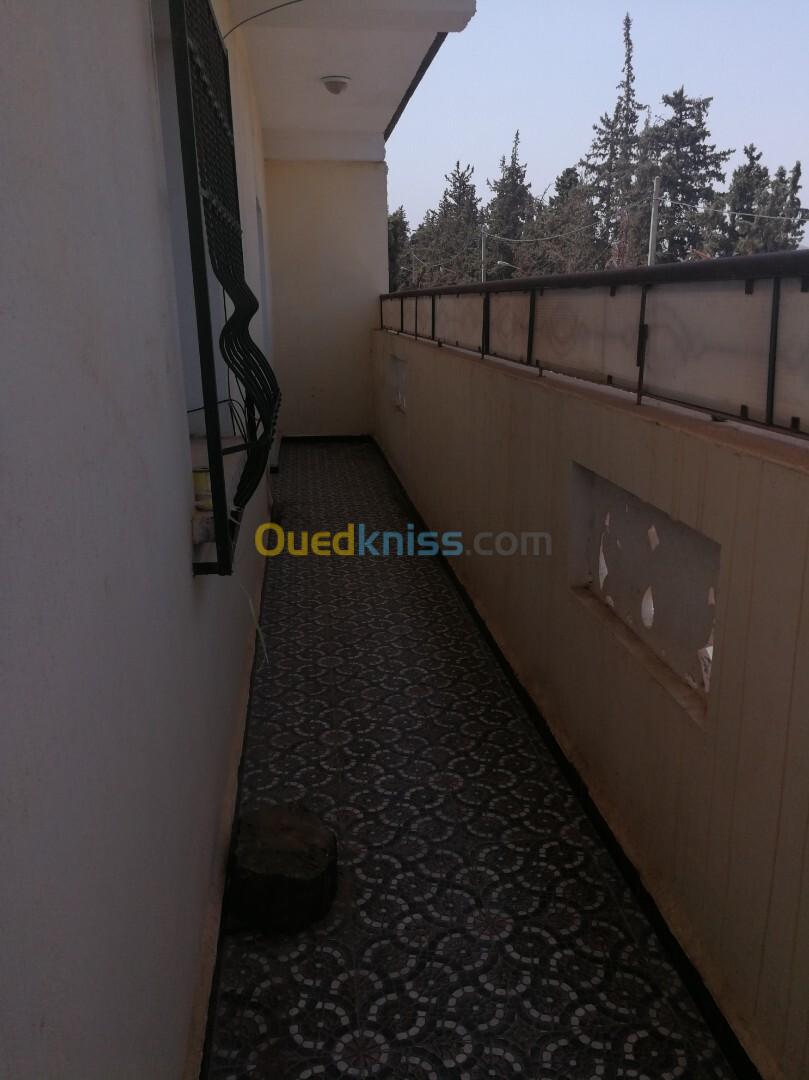 Location Niveau De Villa F04 Blida Chiffa