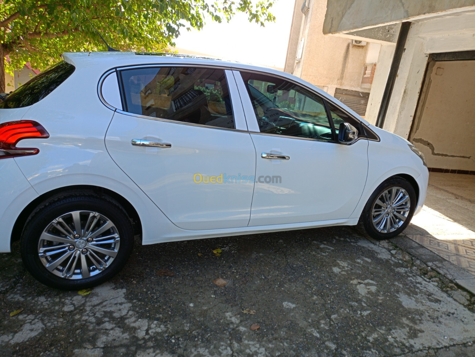 Peugeot 208 2019 Allure Facelift