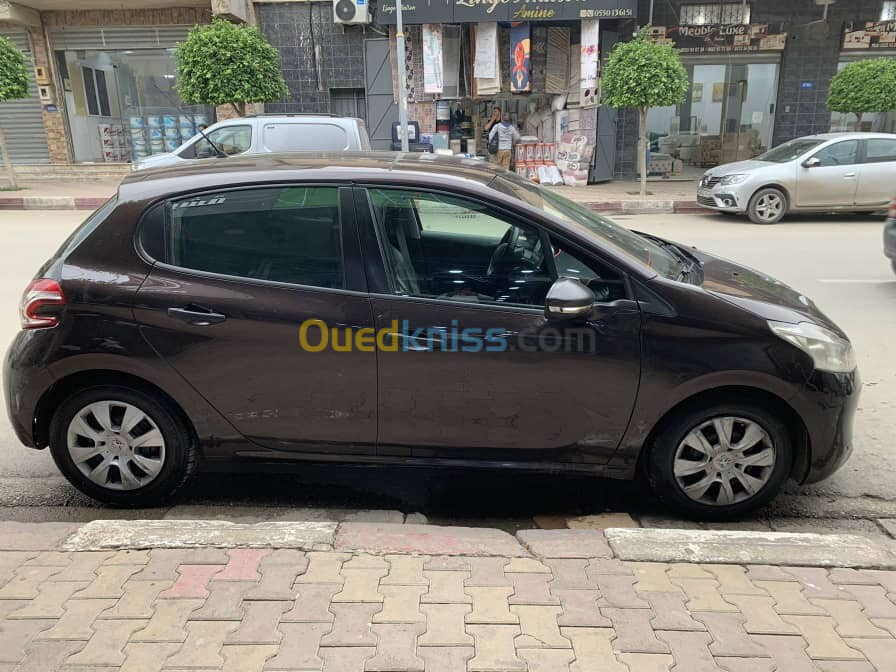 Peugeot 208 2013 208