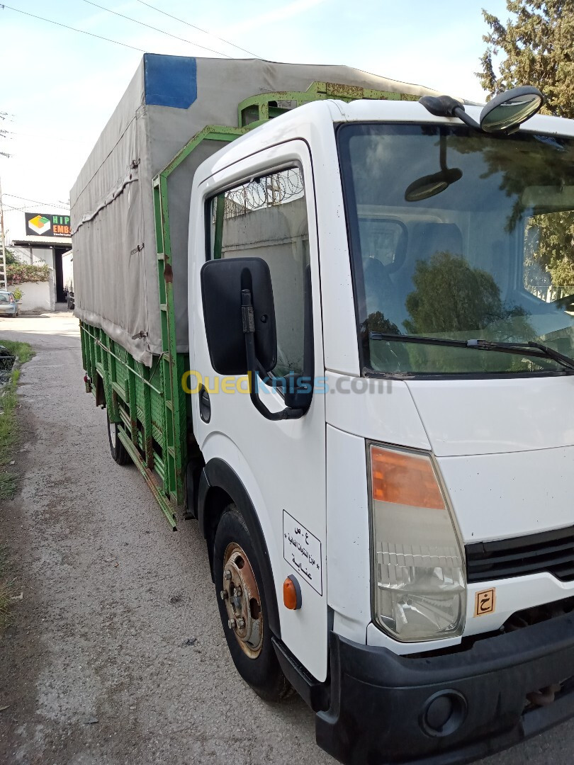 Nissan Cabstar 2014