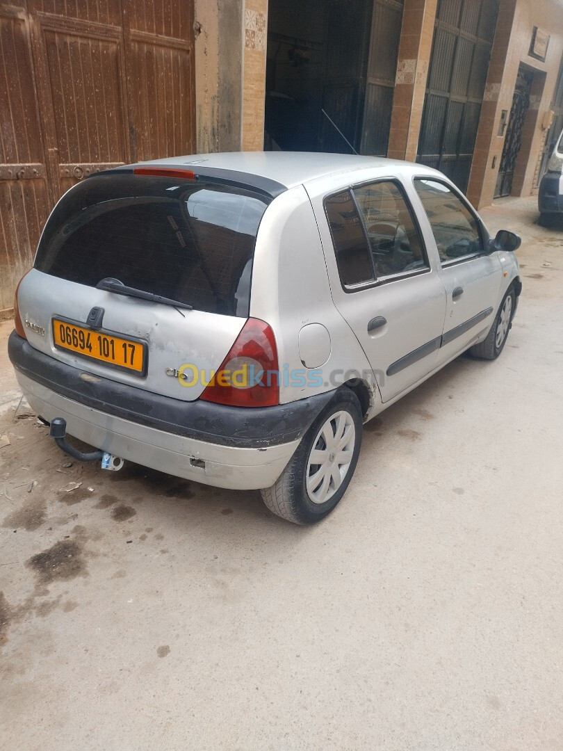 Renault Clio 2 2001 Extreme