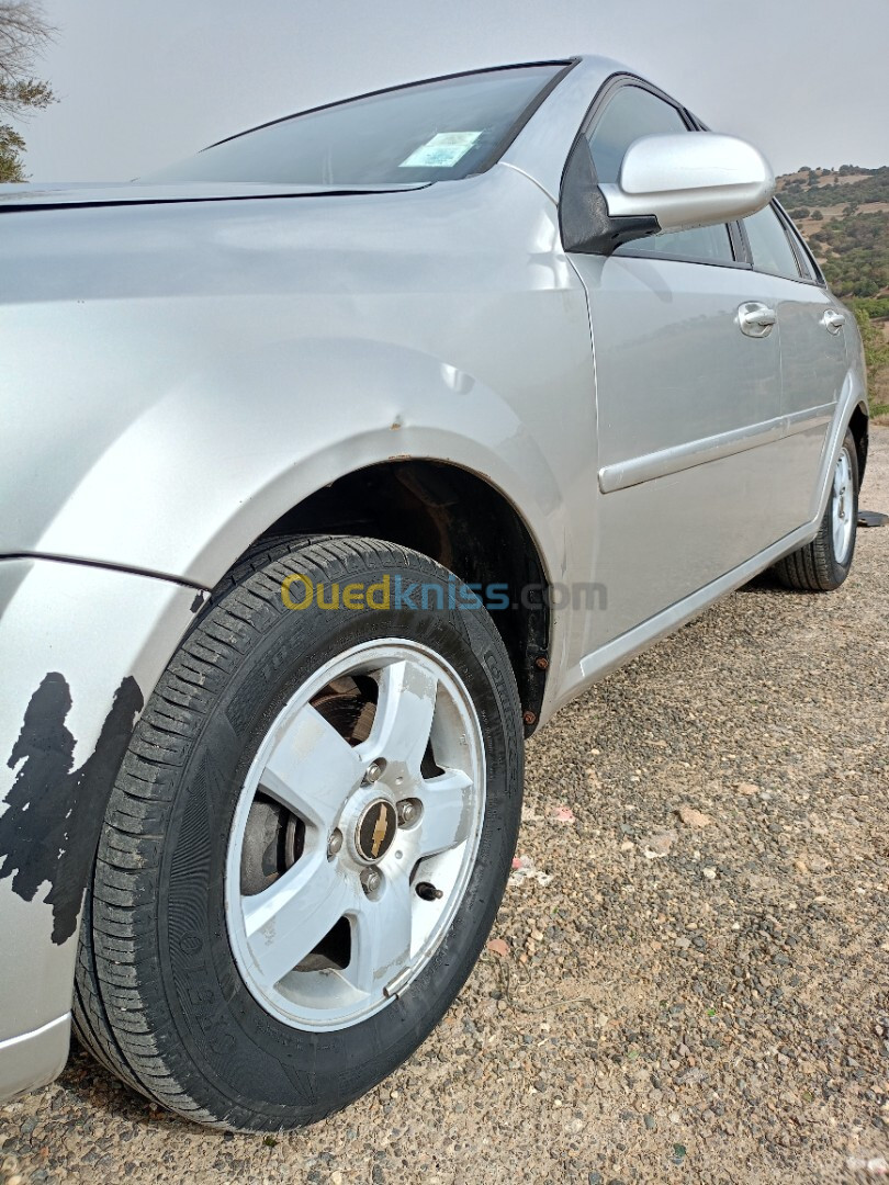 Chevrolet Optra 4 portes 2011 