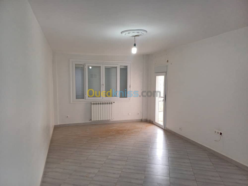 Location Appartement F4 Alger Said hamdine