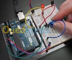 Enseignante en Programmation Arduino