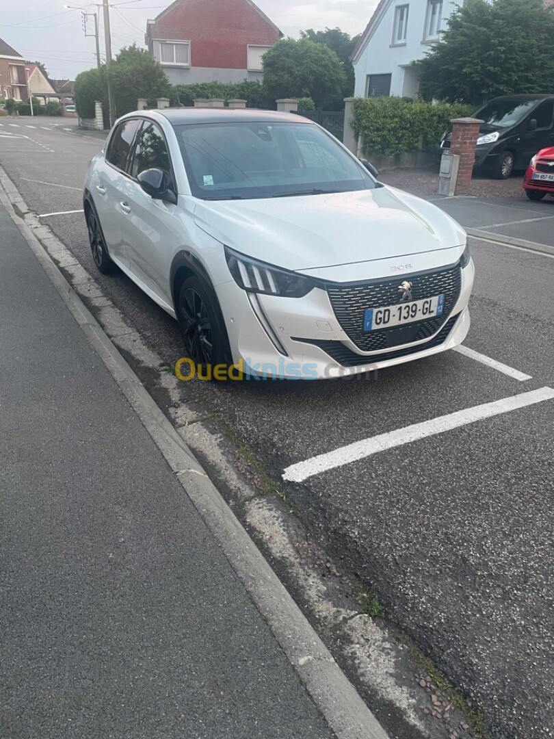 Peugeot 208 2021 GT Line