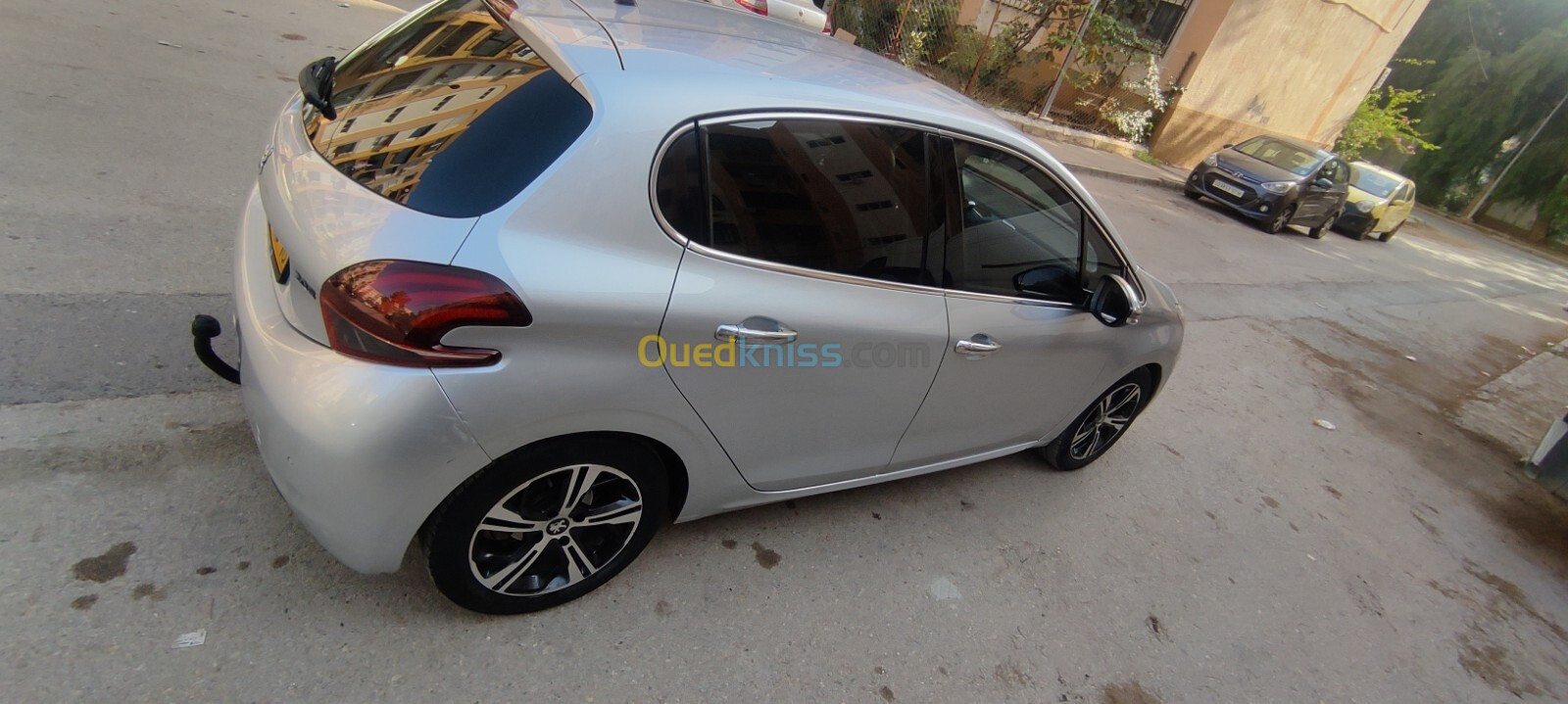 Peugeot 208 2015 Allure