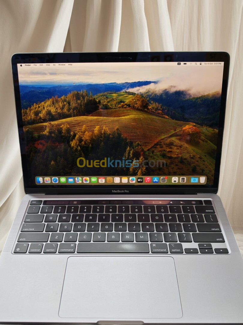 Macbook pro touch bar m1 2020 