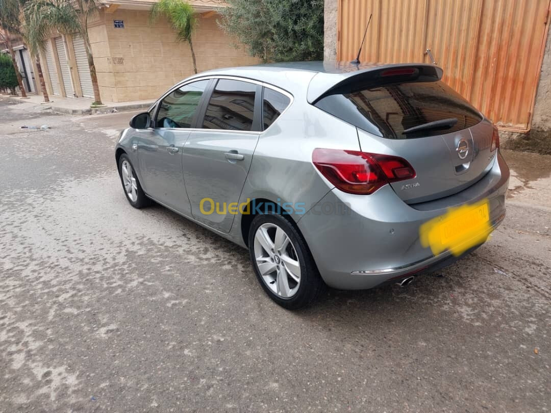 Opel Astra 2013 Astra