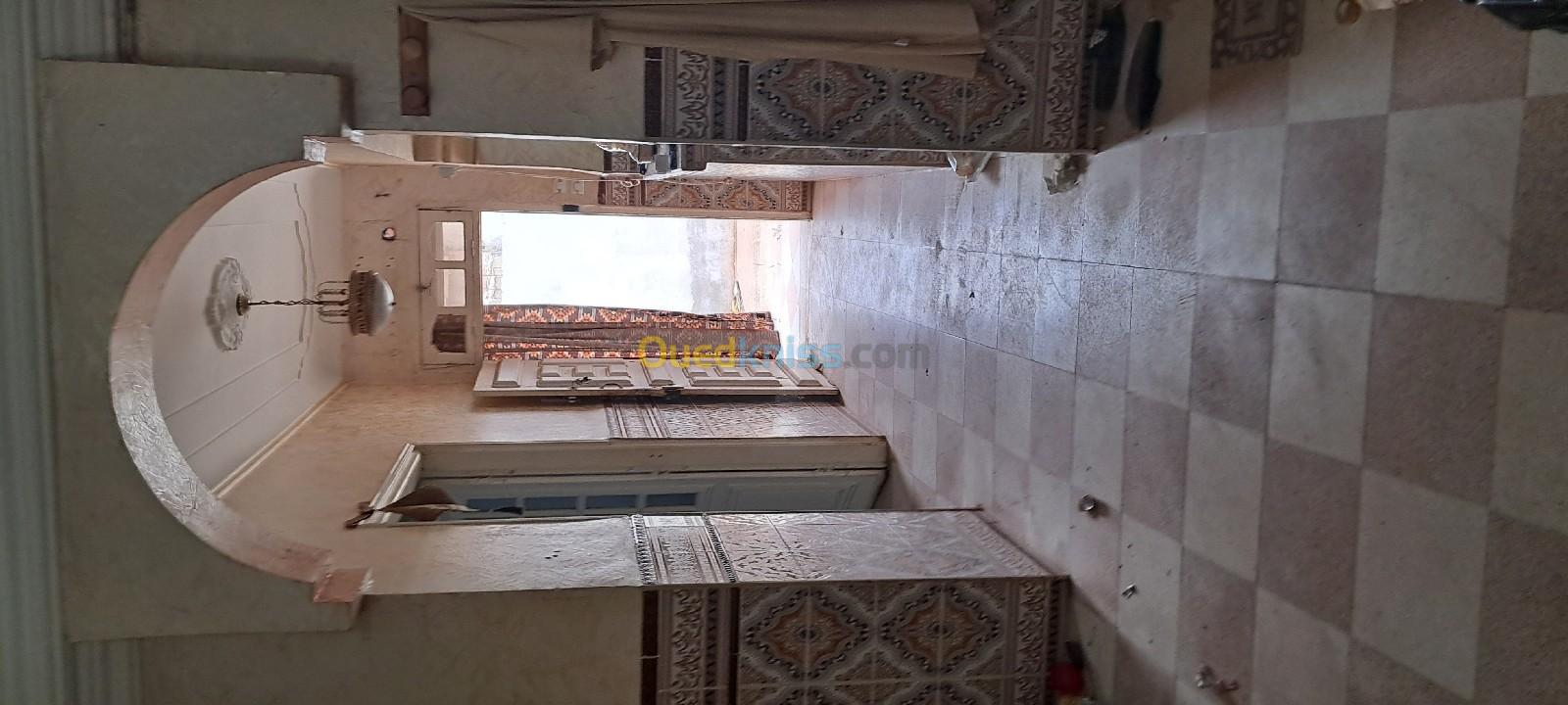 Location Appartement F4 Alger Hraoua