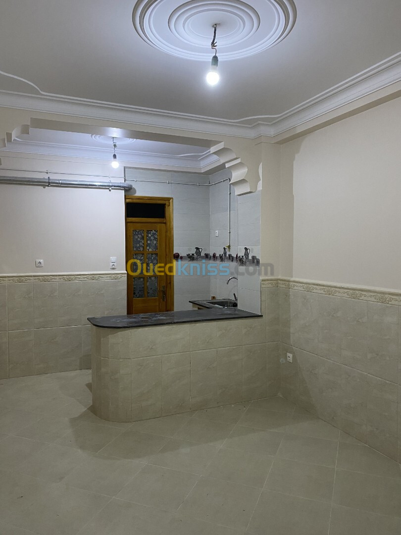 Vente Appartement F2 Alger Bordj el kiffan