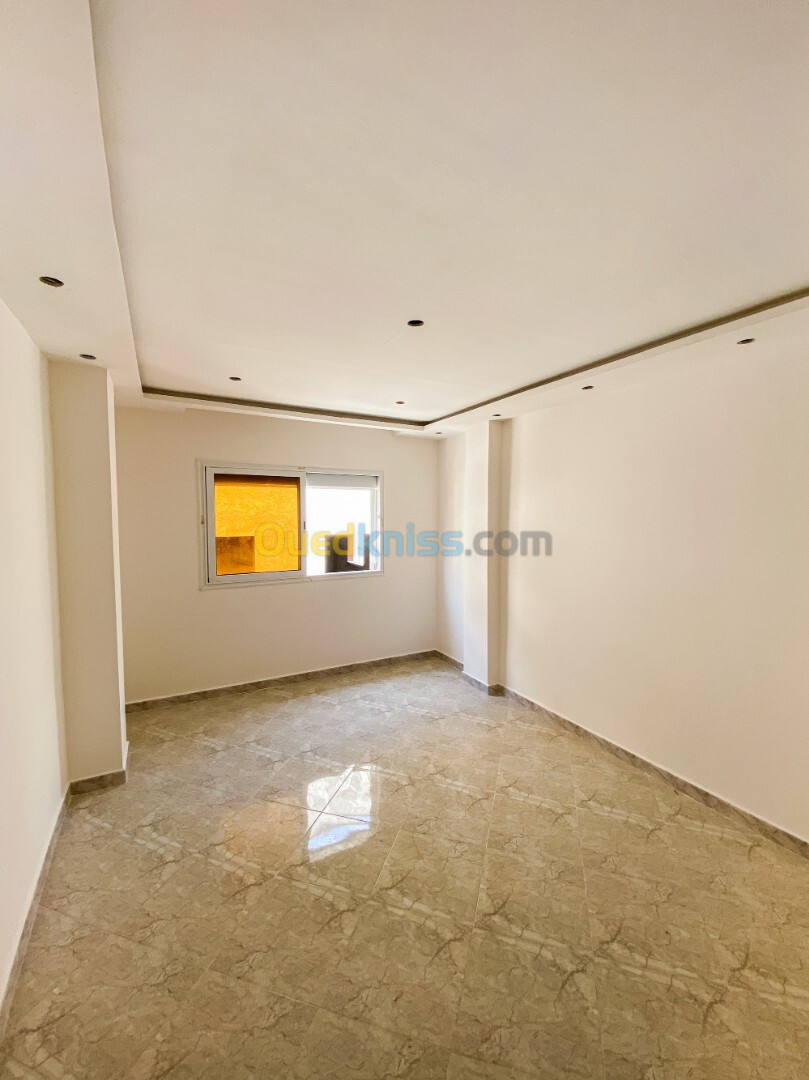 Vente Appartement F2 Alger Ain taya