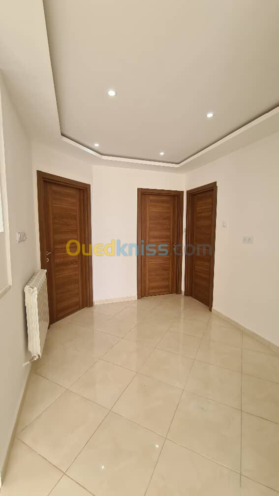 Vente Appartement F5 Alger Bordj el kiffan