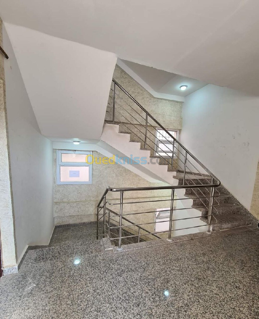 Vente Appartement F3 Alger Bordj el bahri