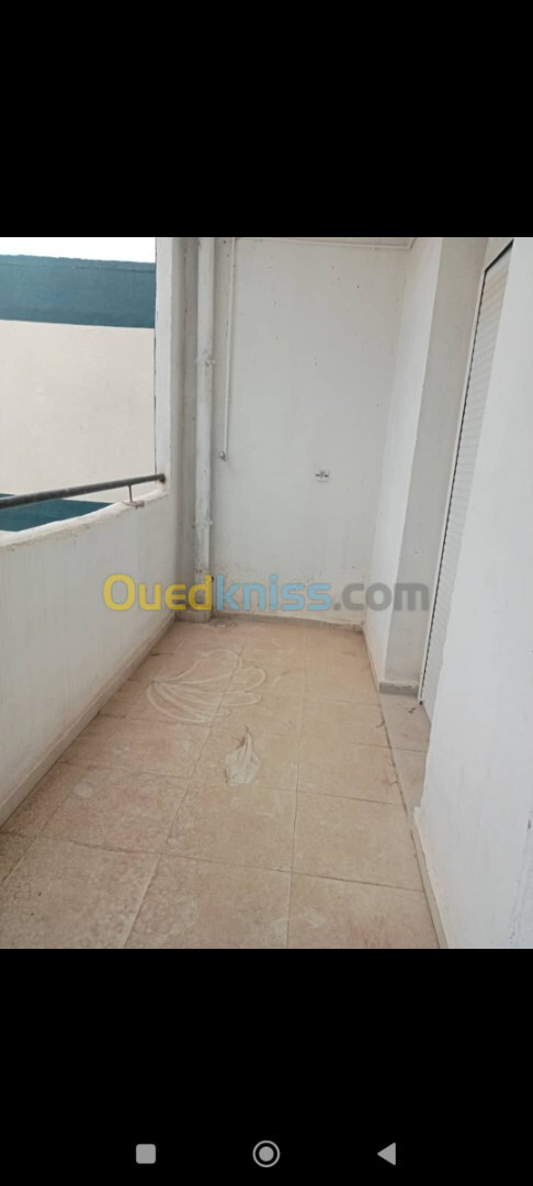 Location Appartement F3 Alger Les eucalyptus