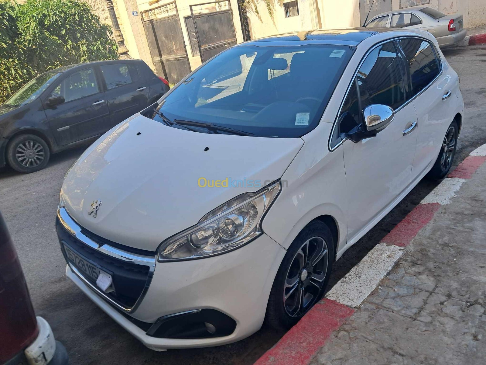 Peugeot 208 2015 Allure