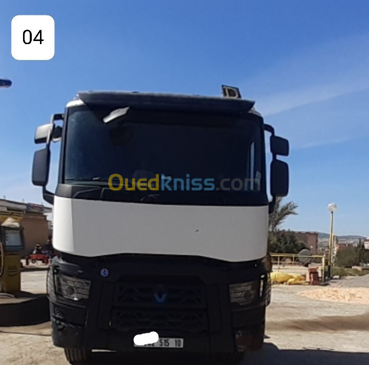 440 6\4 Renault 2015