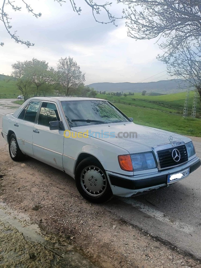 Mercedes 124 w 1990 300D