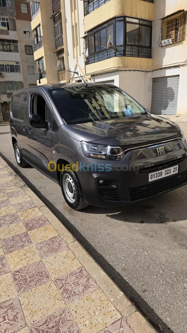 Fiat Doblo 2023 Italie