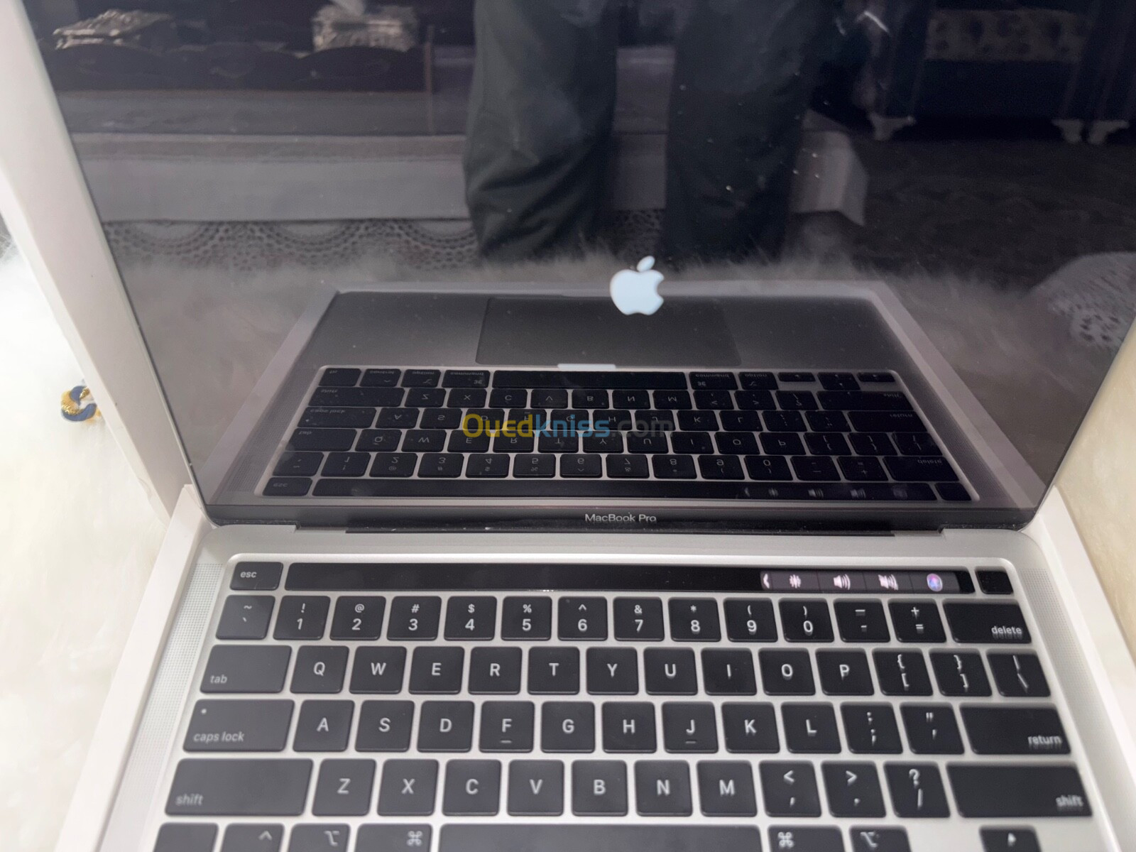 MacBook Pro 2020 i7 512/32 Très bon état