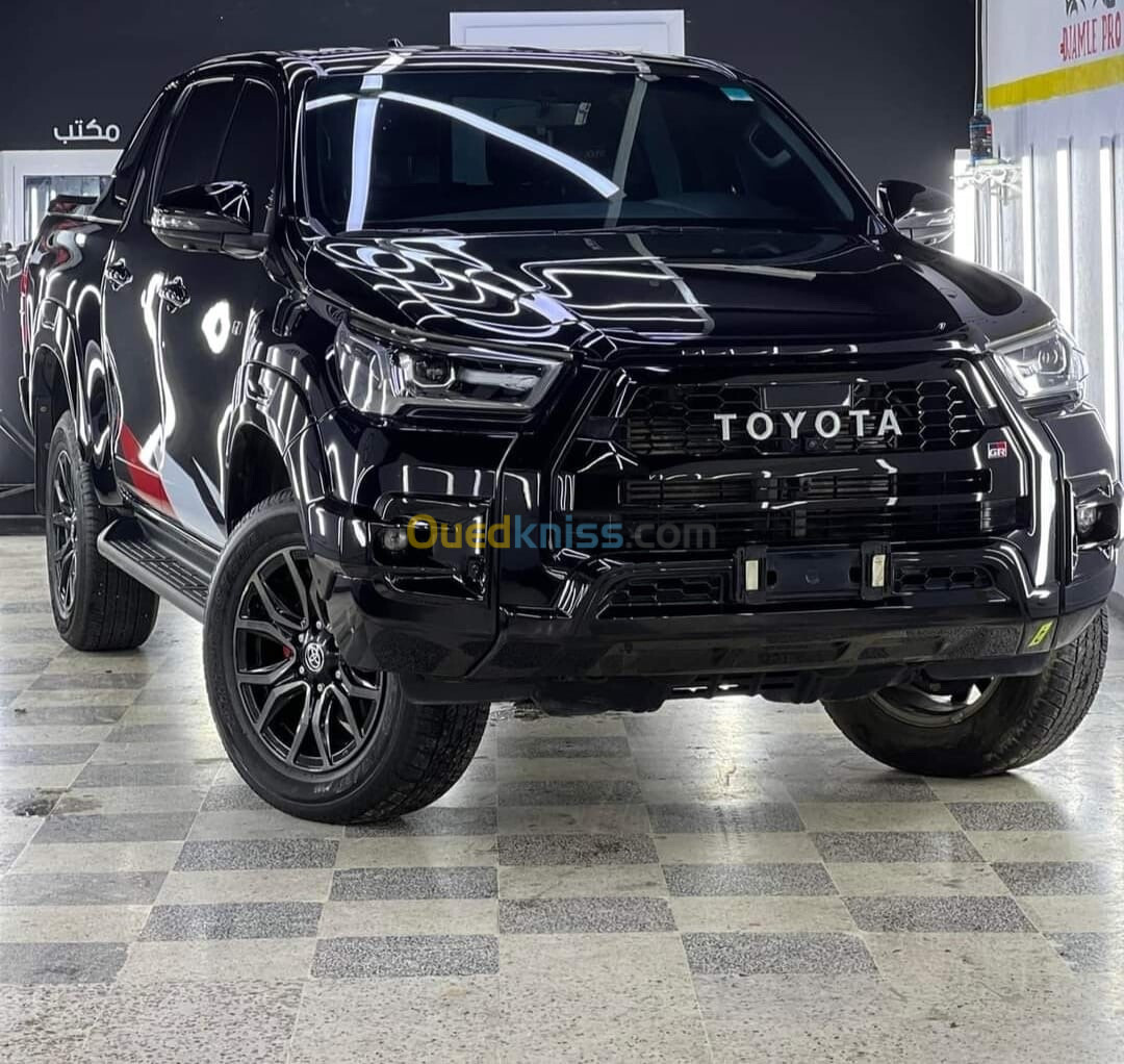 Toyota Hilux 2023 GR