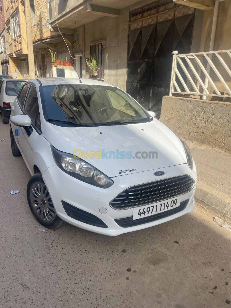 Ford Fiesta 2014 Titanium 