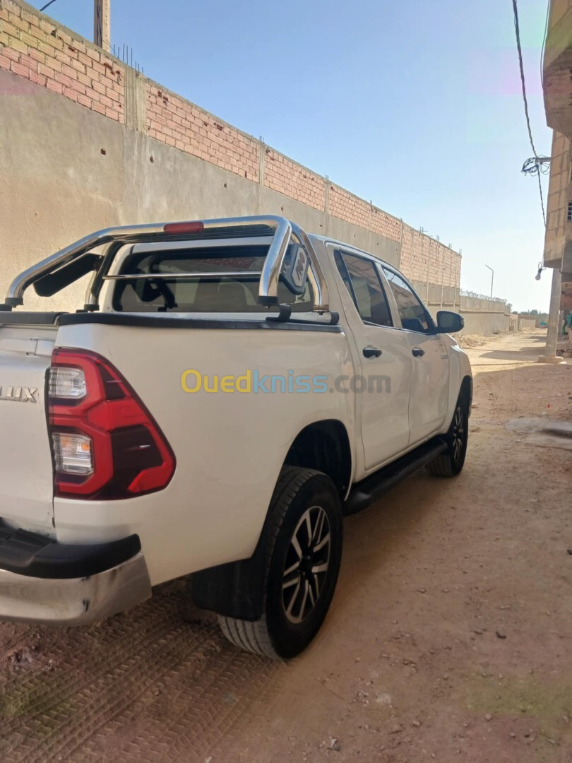 Toyota Hilux 2019 LEGEND DC 4x4