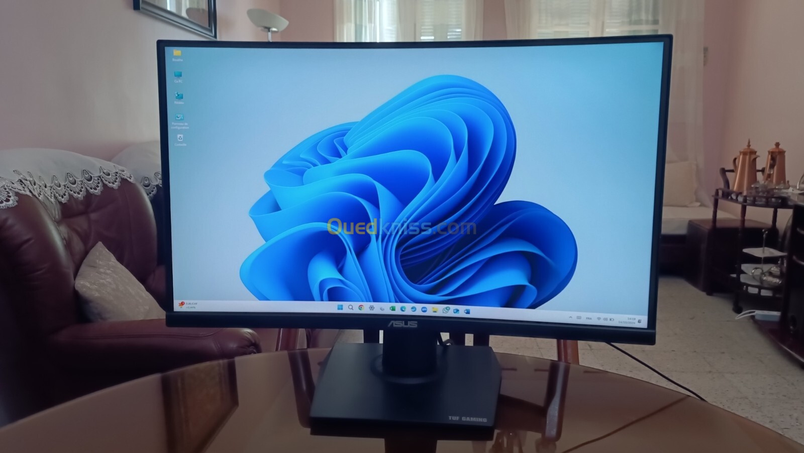 Asus TUFGAMING VG24VQE 24" 165Hz CURVED 10/10 en parfait état