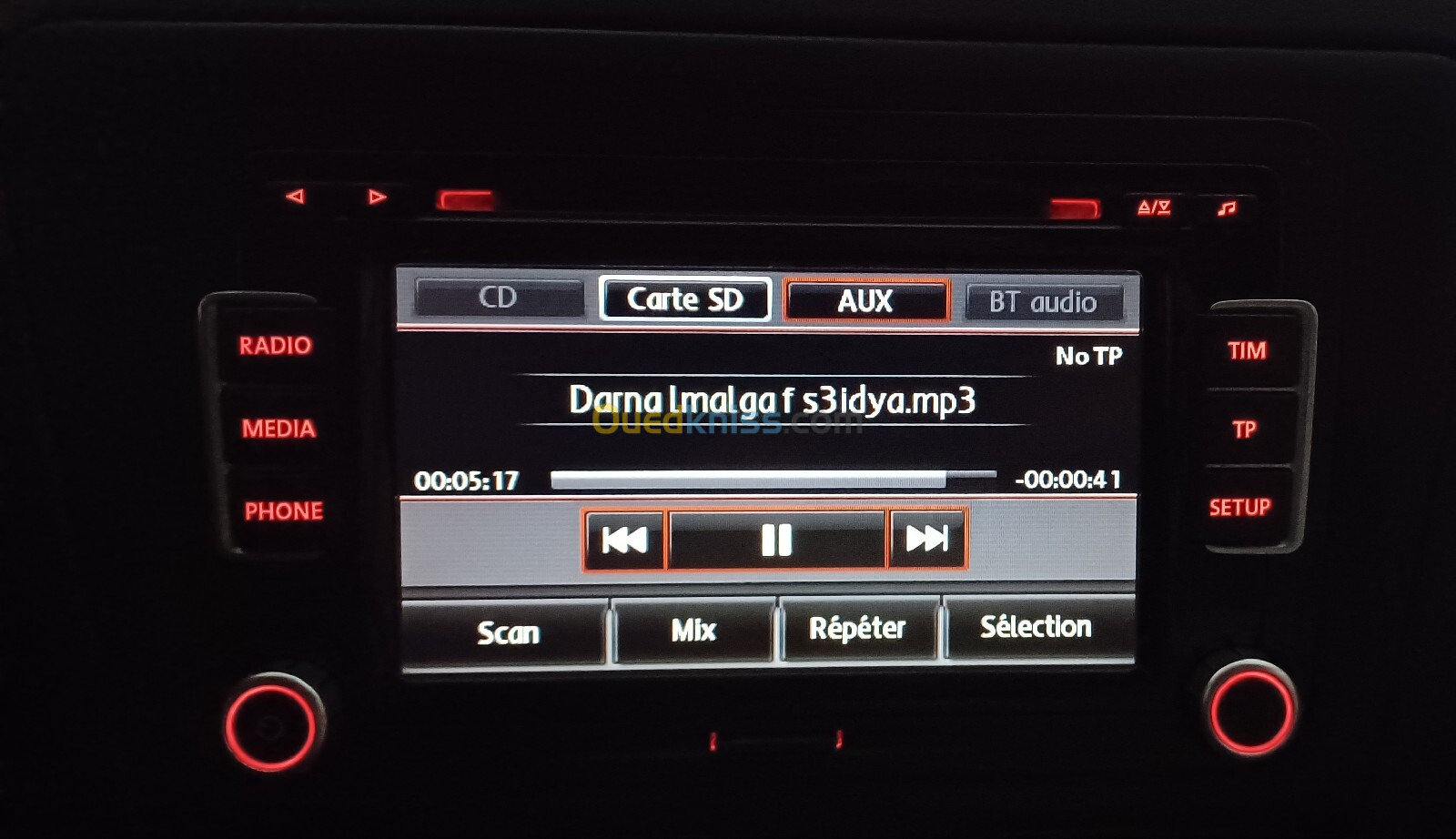 Autoradio+CD d'origine+ code pour Skoda, WV...