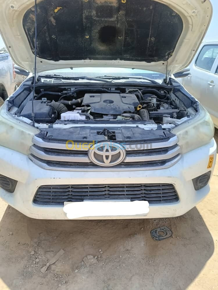 Toyota Hilux 2017 LEGEND DC 4x2